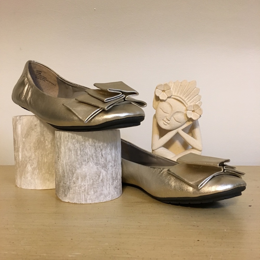 Gold Leather Women’s Flats